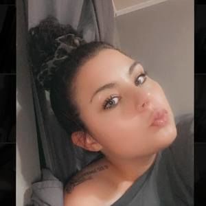 Meet your Posher, Carrie